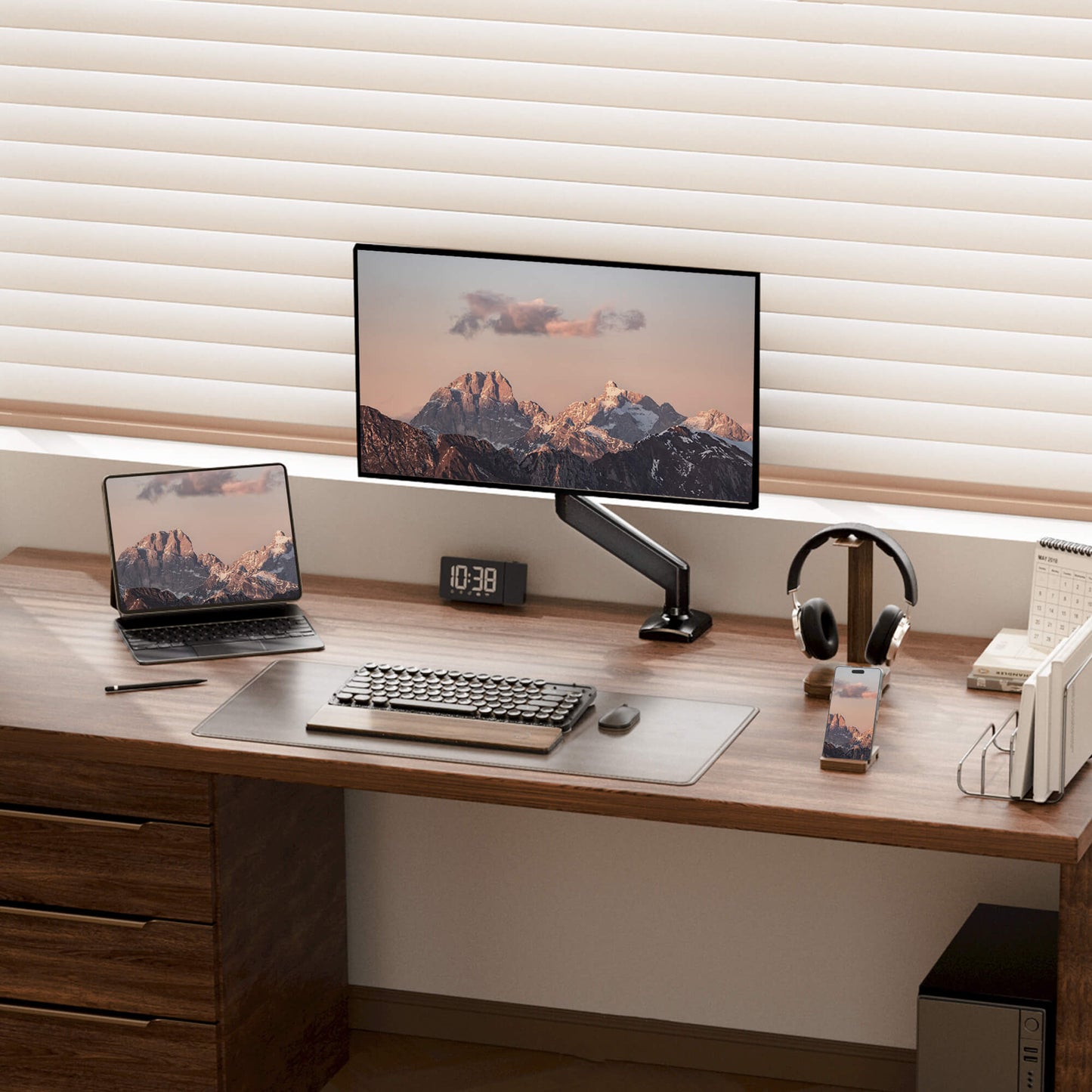 S18 Single Monitor Mount for 13"–32" Screens